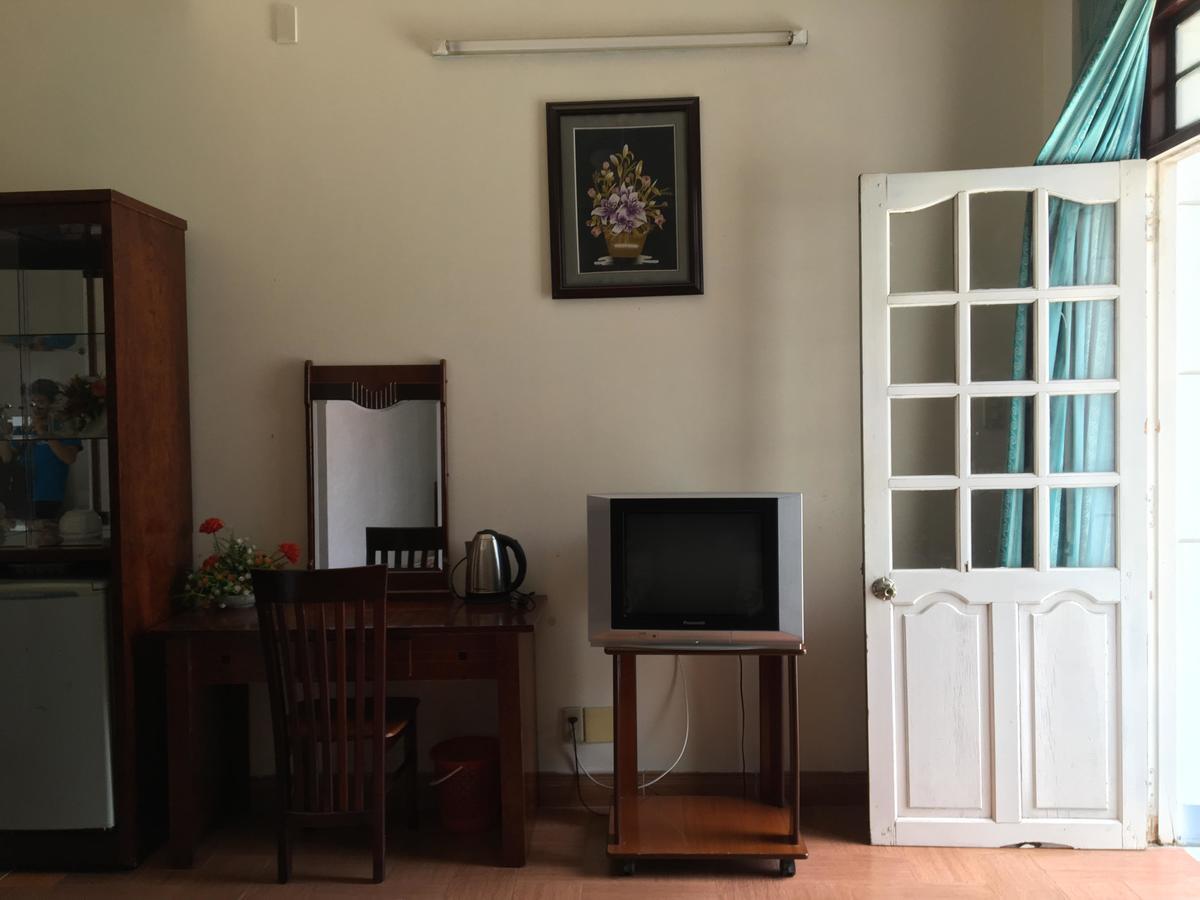 Hoa Anh Dao Hotel Туихоа Экстерьер фото