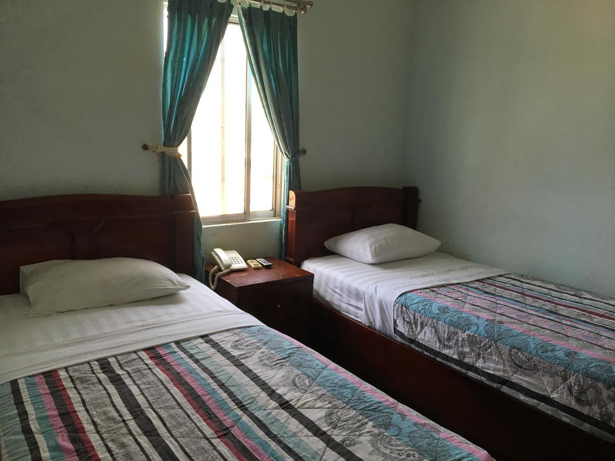 Hoa Anh Dao Hotel Туихоа Экстерьер фото